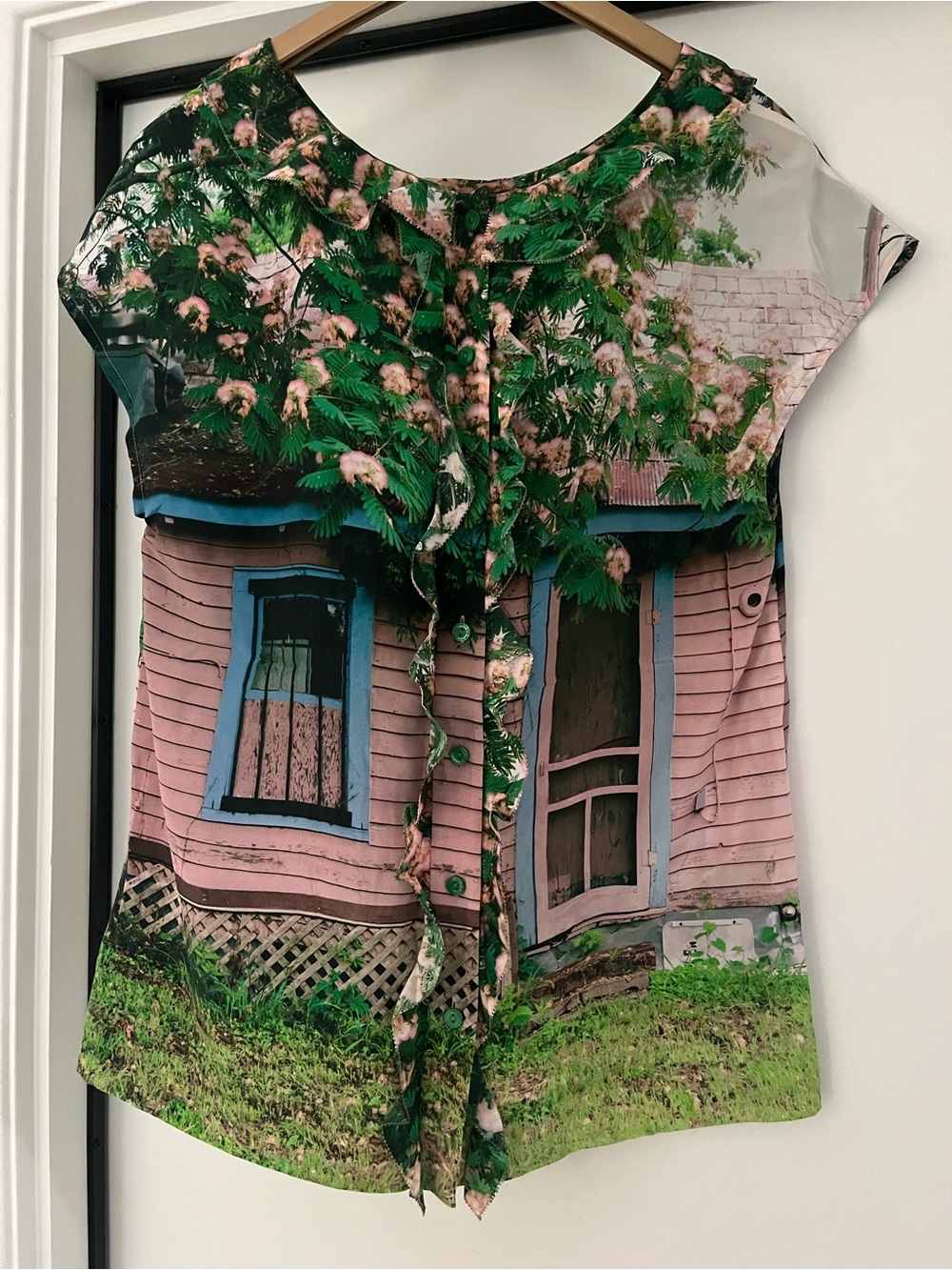 Printed Short-Sleeve Blouse in Pink & Green - Picture 4 of 5